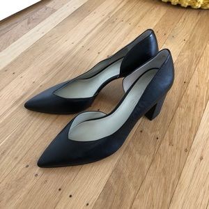 Block heel black pumps